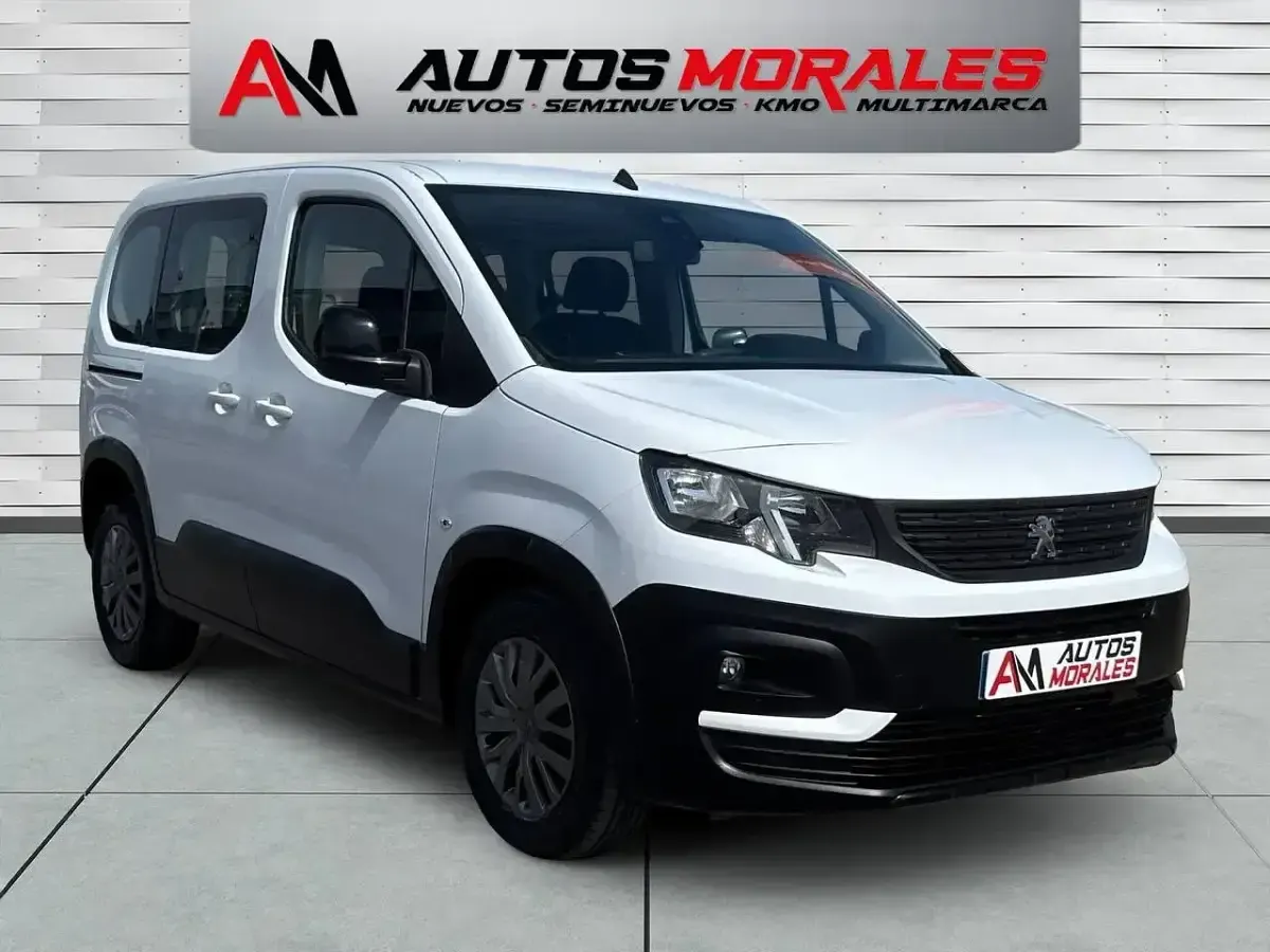 Usado Peugeot Rifter Active 102 CV (75 kW) 2022 Blanco Monovolumen