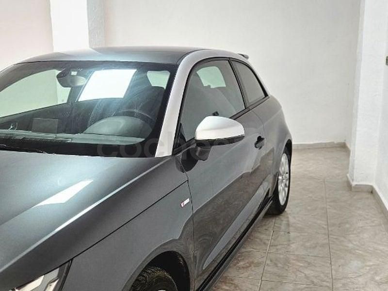 Usado Audi A1 Attraction 143 CV (105 kW) 2013 Gris / plata Utilitario