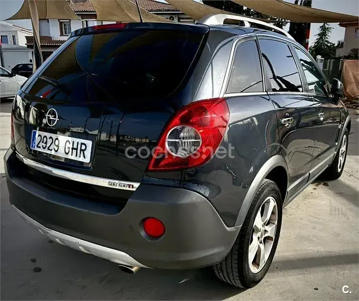 Usado Opel Antara Energy 150 CV (110 kW) 2008 Negro SUV