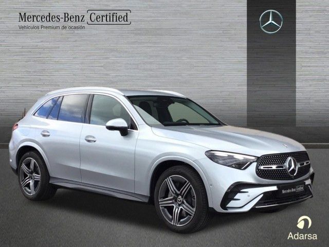 Usado Mercedes GLC200 AMG line 204 CV (150 kW) 2024 Plata hightech SUV