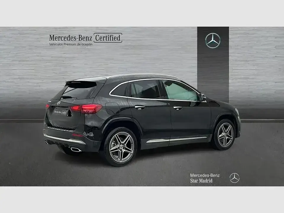 Używany Mercedes GLA250 AMG line 218 KM (160 kW) 2025 Biały SUV