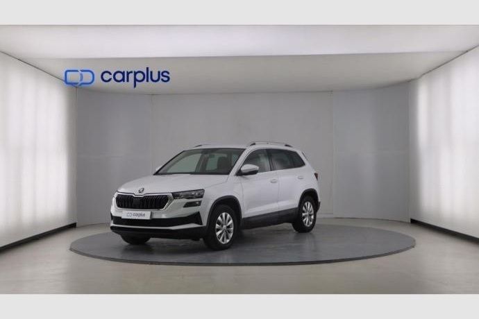 Blanco Usado 2023 Skoda Karoq Ambition SUV | 24.490 € (Precio justo) - Imagen 1/4
