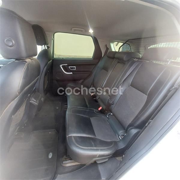 Usado Land Rover Discovery Sport HSE 150 CV (110 kW) 2017 Blanco SUV