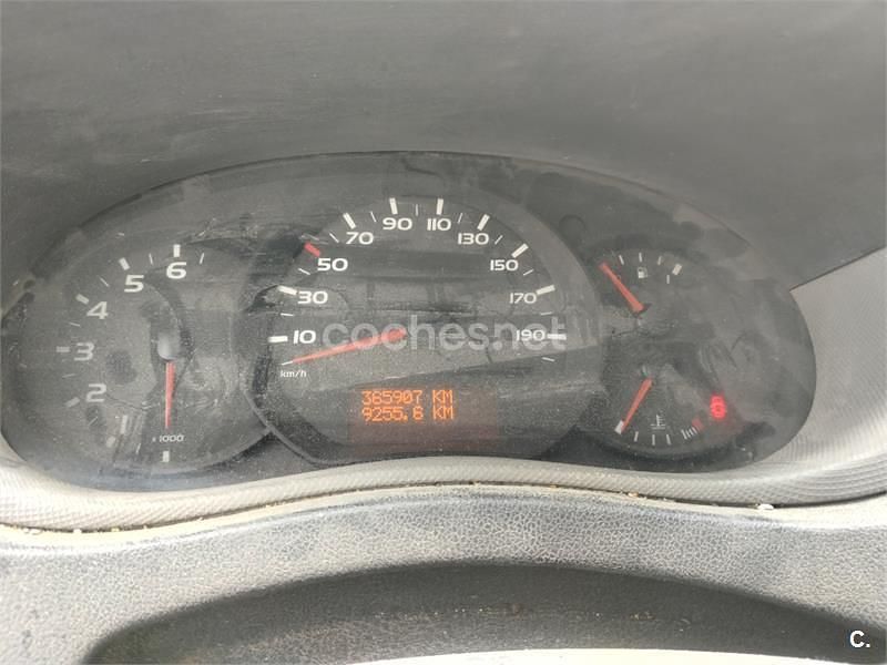 Usado Renault Master 77 CV (56 kW) 1998 Blanco Descapotable