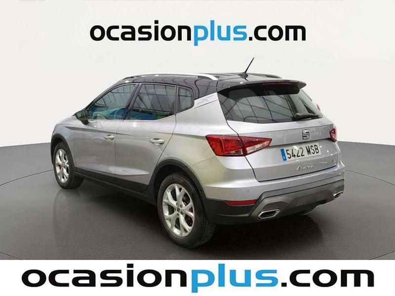 Usado Seat Arona FR 150 CV (110 kW) 2024 Plateado SUV