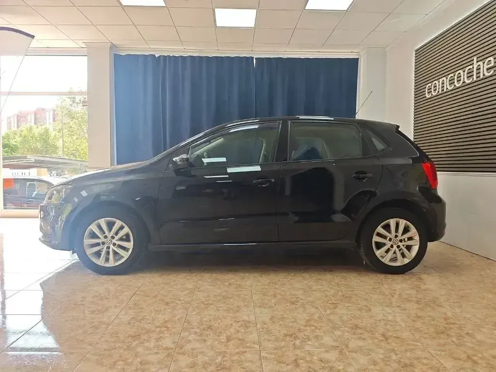 Usado VW Polo Edition 75 CV (55 kW) 2016 Negro Utilitario