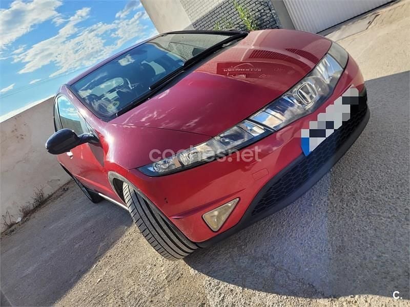 Usado Honda Civic Sport 140 CV (102 kW) 2006 Rojo Berlina