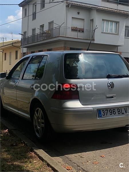 Usado VW Golf IV 110 CV (80 kW) 2001 Gris / plata Berlina