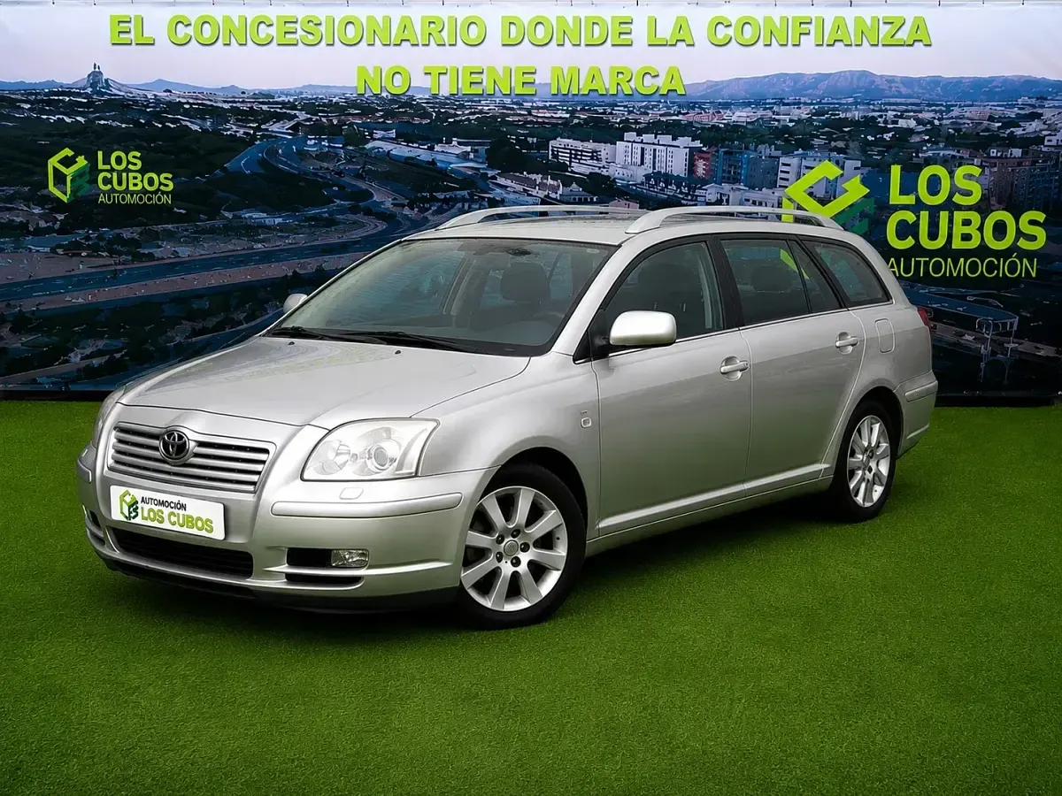 Usado Toyota Avensis Sol 116 CV (85 kW) 2006 Gris Familiar