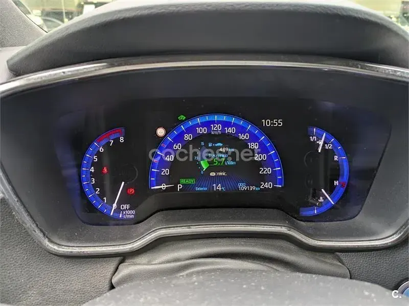 Usado Toyota Corolla Style 180 CV (132 kW) 2021 Gris / plata Berlina