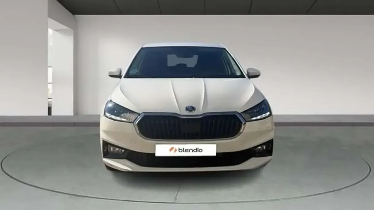 Usado Skoda Fabia 95 CV (69 kW) 2024 Blanco Utilitario
