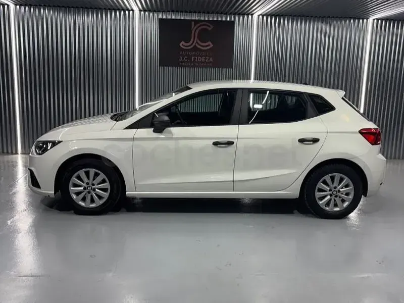 Usado Seat Ibiza Reference 75 CV (55 kW) 2018 Blanco Utilitario