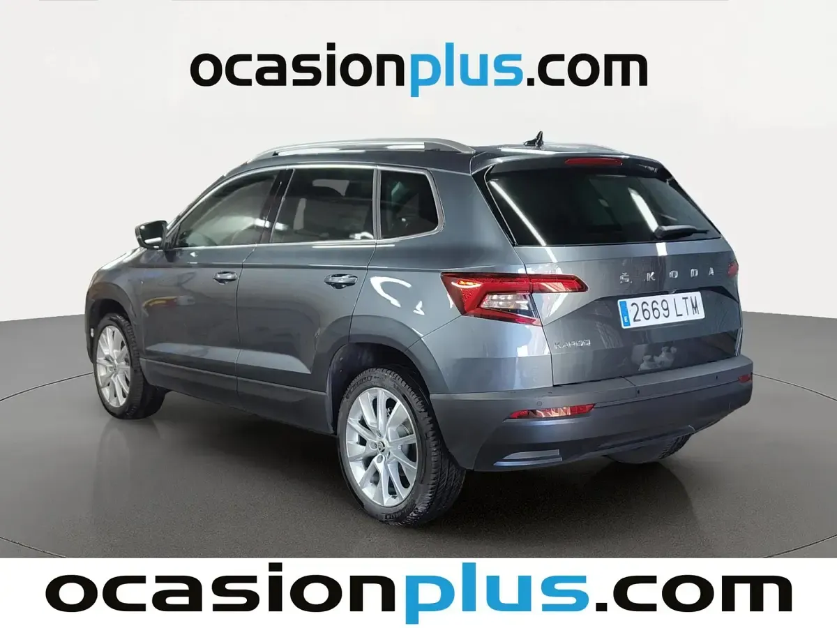 Usado Skoda Karoq Style 150 CV (110 kW) 2021 Gris SUV