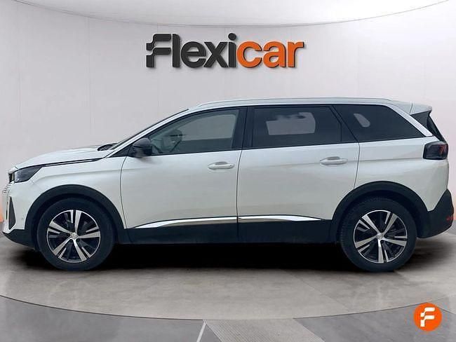 Usado Peugeot 5008 Allure 130 CV (95 kW) 2022 Blanco SUV