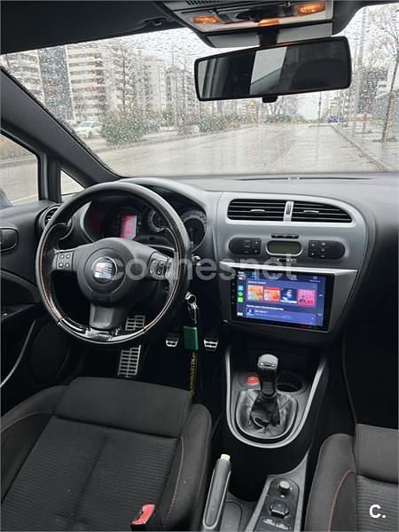 Usado Seat Leon CUPRA 240 CV (176 kW) 2008 Gris / plata Utilitario