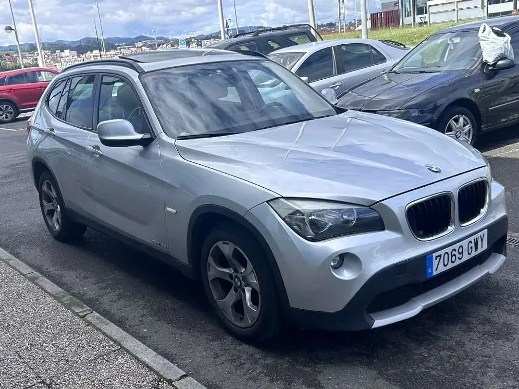 Usado BMW X1 143 CV (105 kW) 2010 Gris SUV