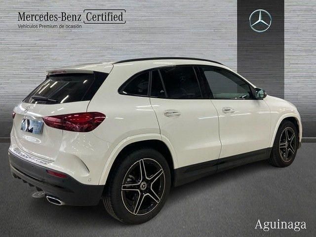 Usado Mercedes GLA200 AMG line 150 CV (110 kW) 2025 Blanco polar SUV