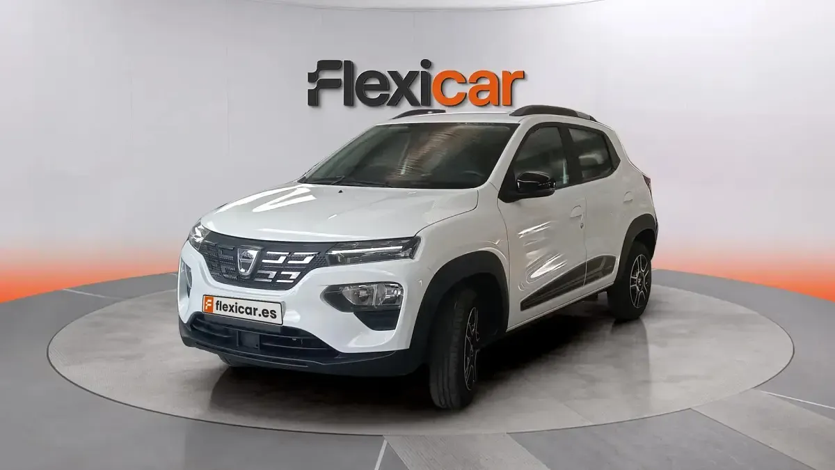 Usado Dacia Spring Comfort 33 kW (45 CV) 2021 Blanco Utilitario
