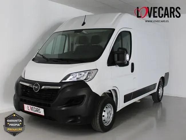 Usado Opel Movano 140 HP (102 kW) 2022 Branco Van