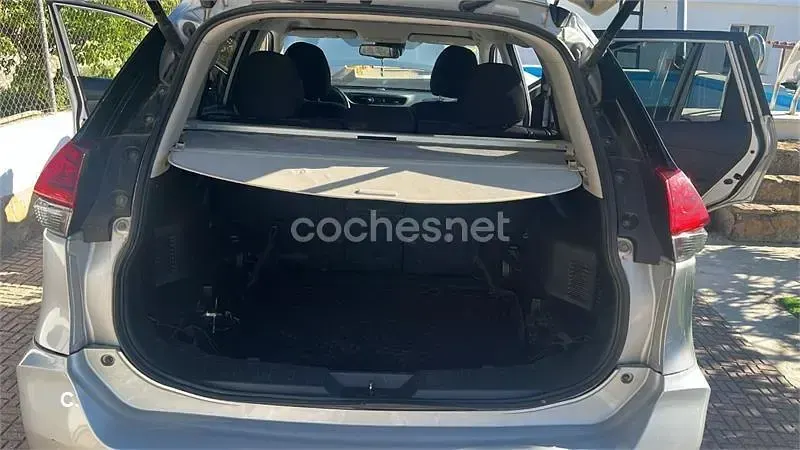 Usado Nissan X-Trail N-Connecta 130 CV (95 kW) 2018 Gris / plata SUV