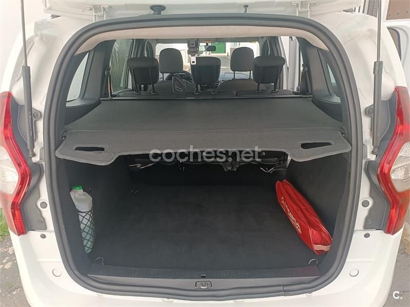 Usado Dacia Lodgy Lauréate 110 CV (80 kW) 2015 Blanco Monovolumen