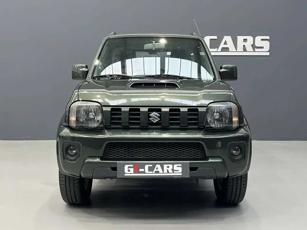 Usado Suzuki Jimny 85 CV (62 kW) 2017 Verde SUV
