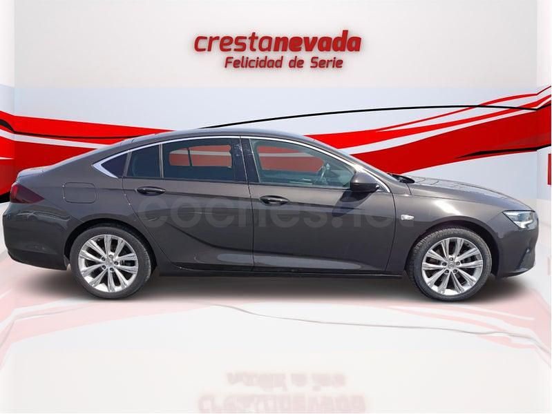 Usado Opel Insignia Business Elegance 174 CV (127 kW) 2021 Gris / plata Berlina
