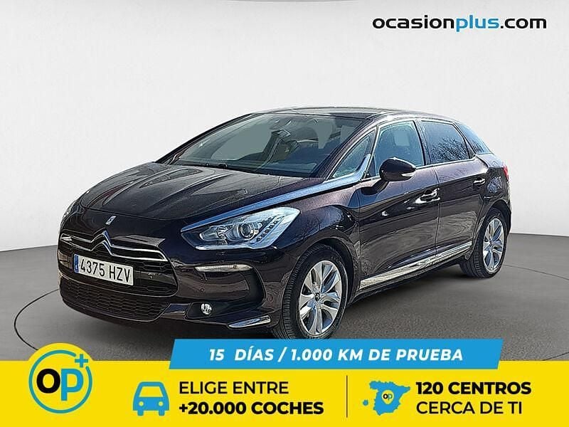 Usado Citroën DS5 120 CV (88 kW) 2014 Violeta Utilitario