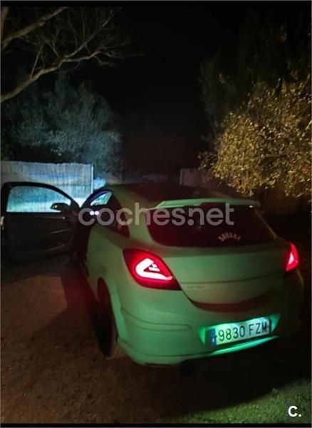 Azul Usado 2008 Opel Astra GTC Sport Berlina | 4200 € (Precio justo) - Imagen 1/4