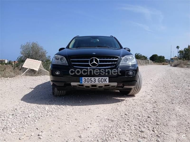Negro Usado 2008 Mercedes ML420 SUV | 12.000 € (Precio justo) - Imagen 1/4