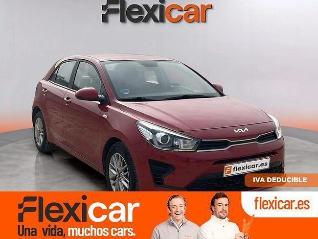 Rojo Usado 2022 Kia Rio Berlina | 13.990 € (Un poco caro) - Imagen 1/4