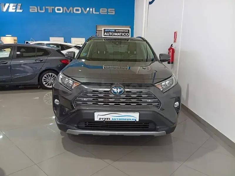 Usado Toyota RAV4 Hybrid Advance 218 CV (160 kW) 2021 Gris / plata SUV
