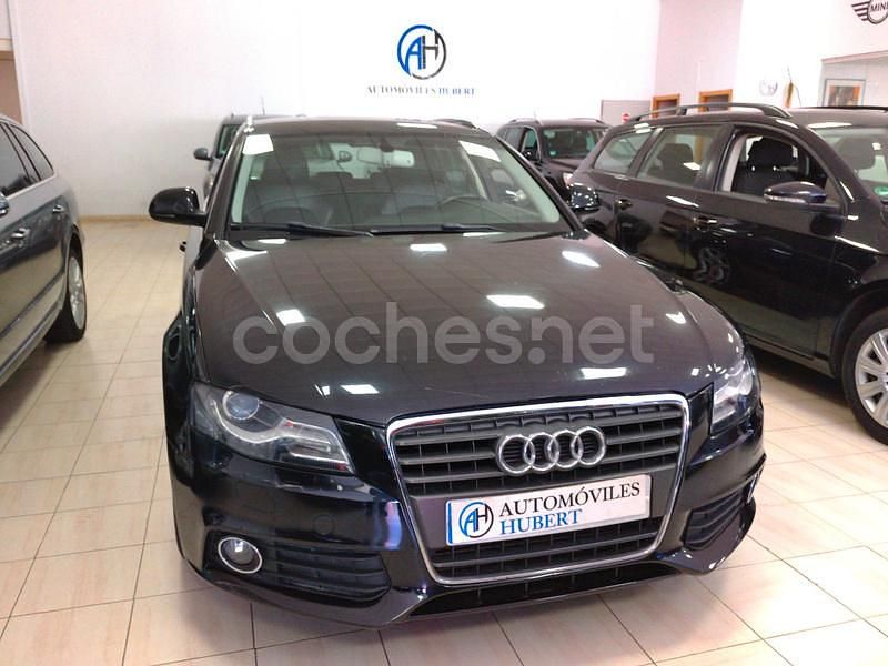 Usado Audi A4 Premium 160 CV (117 kW) 2009 Negro Familiar