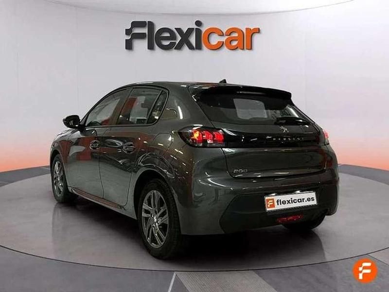 Usado Peugeot 208 Style 101 CV (74 kW) 2021 Gris Utilitario