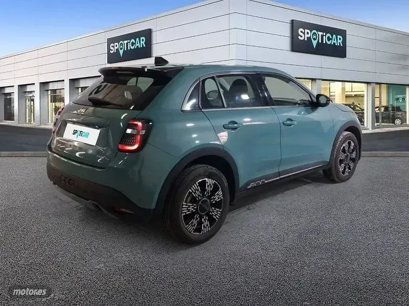 Usado Fiat 600 100 CV (73 kW) 2025 Azul SUV