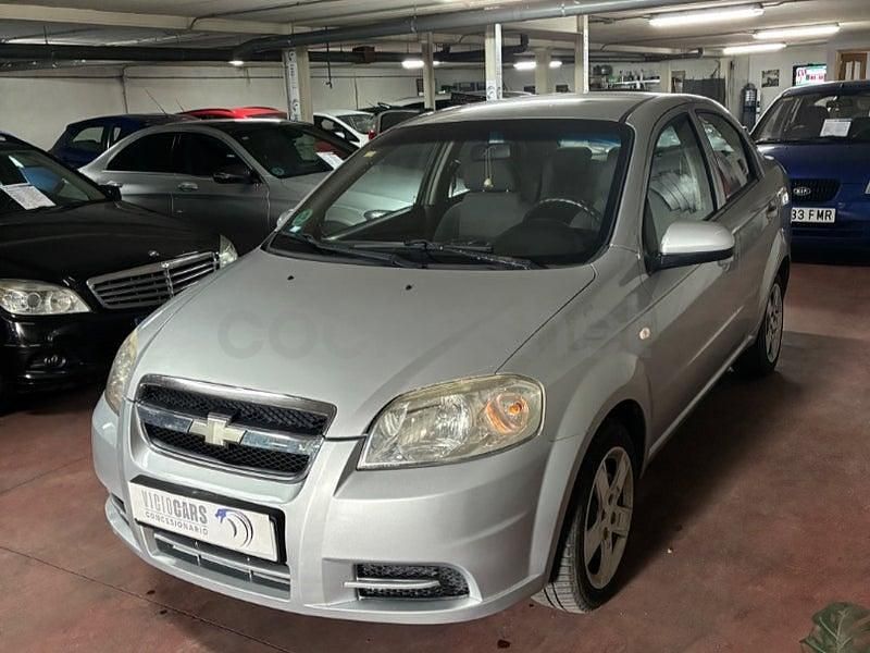 Usado Chevrolet Aveo LS 94 CV (69 kW) 2006 Gris / plata Berlina