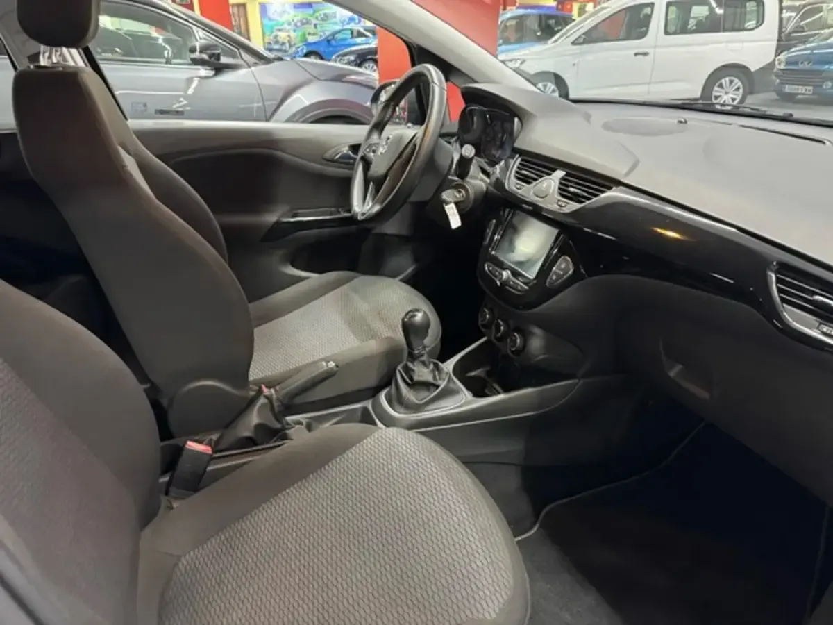 Usado Opel Corsa Selective 90 CV (66 kW) 2017 Azul Utilitario
