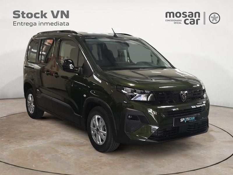 Usado Peugeot Rifter Allure 100 CV (73 kW) 2023 Verde Monovolumen