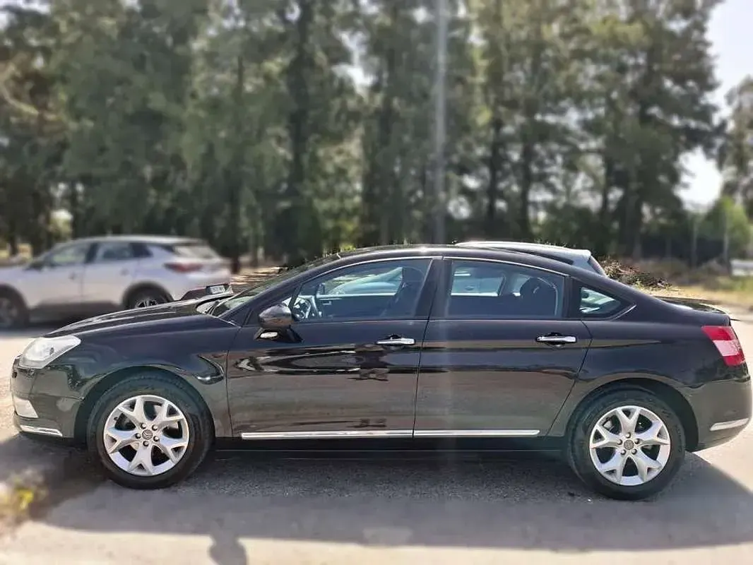 Usado Citroën C5 136 CV (100 kW) 2008 Negro Berlina