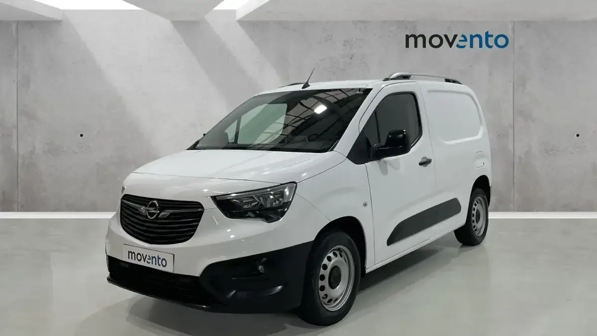 Usado Opel Combo S 102 CV (75 kW) 2021 Blanco Monovolumen