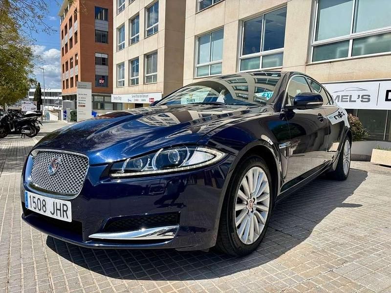 Azul Usado 2015 Jaguar XF Berlina | 12.500 € (Precio justo) - Imagen 1/4