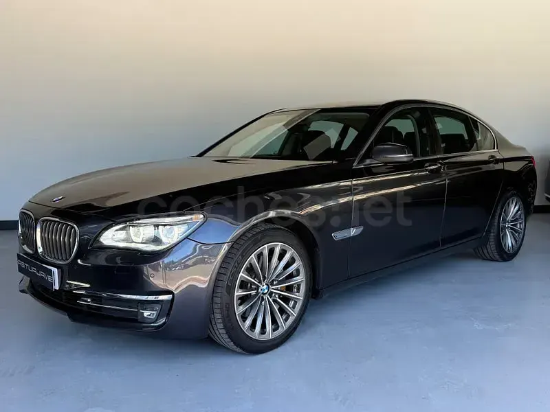 Usado BMW 740 Comfort Edition 313 CV (230 kW) 2013 Gris Berlina