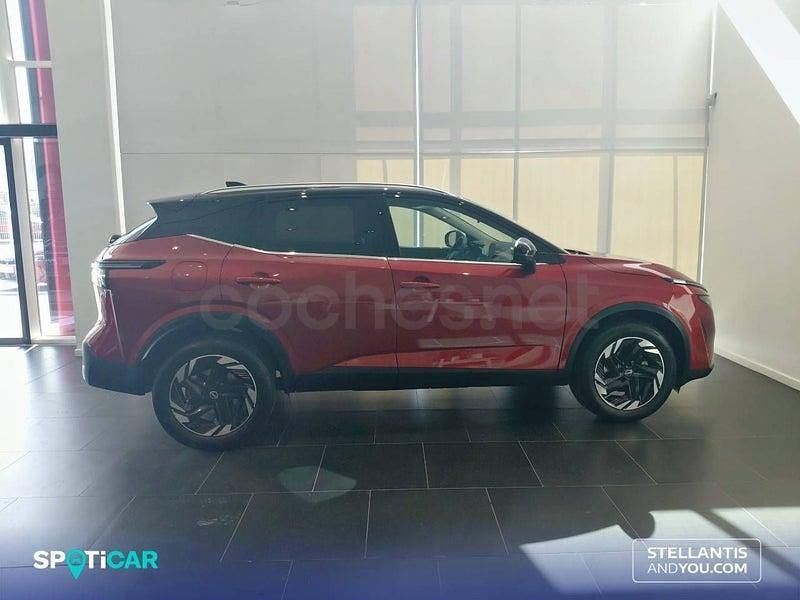 Usado Nissan Qashqai N-Connecta 158 CV (116 kW) 2025 Rojo SUV