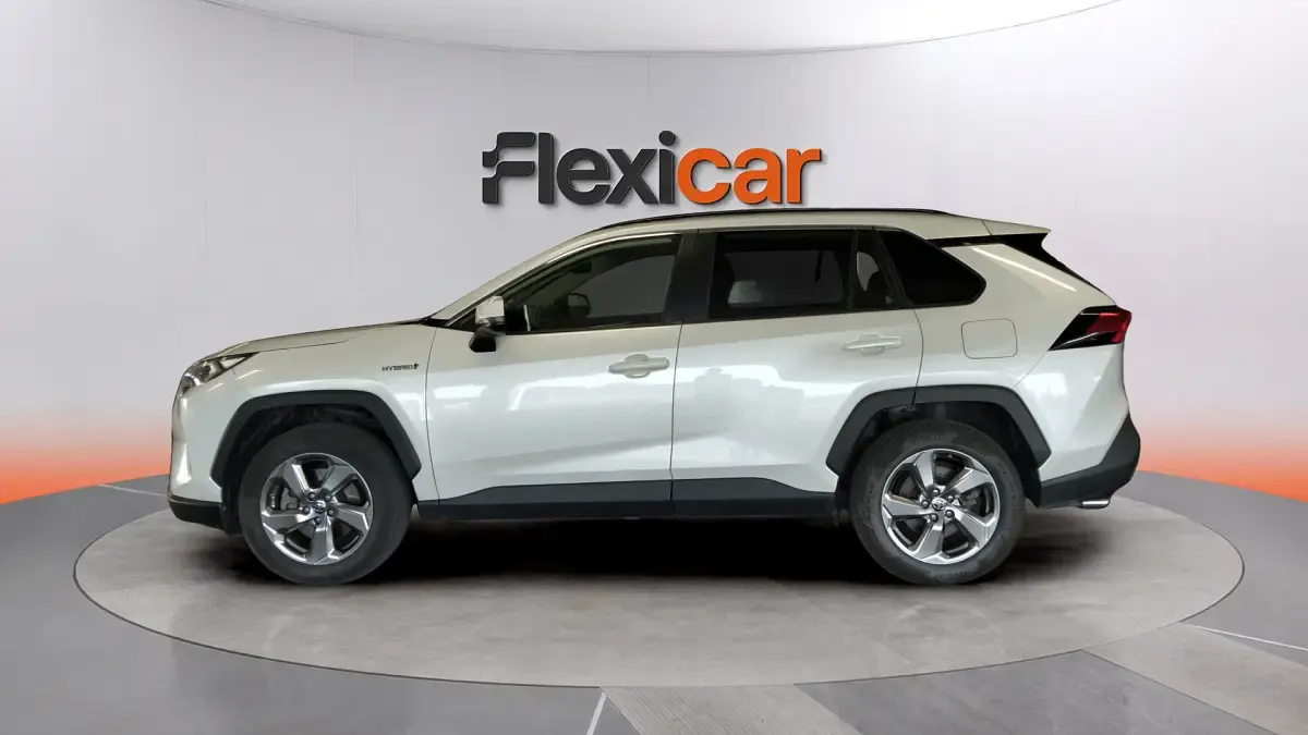 Usado Toyota RAV4 Hybrid Advance 218 CV (160 kW) 2021 Blanco SUV