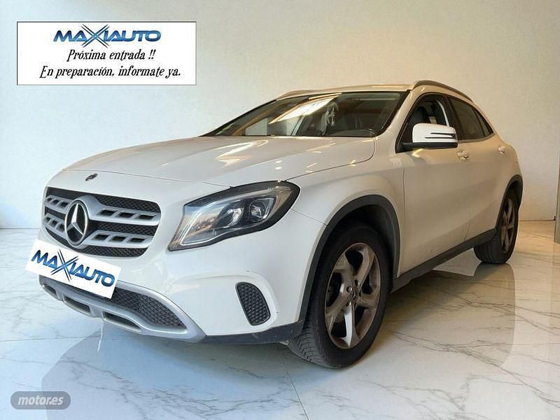 Blanco Usado 2018 Mercedes GLA200 Urban SUV | 22.900 € (Un poco caro) - Imagen 1/4