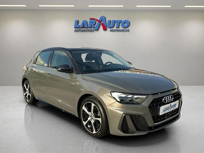 Usado Audi A1 Sportback S-Line 95 CV (69 kW) 2020 Gris nardo Utilitario
