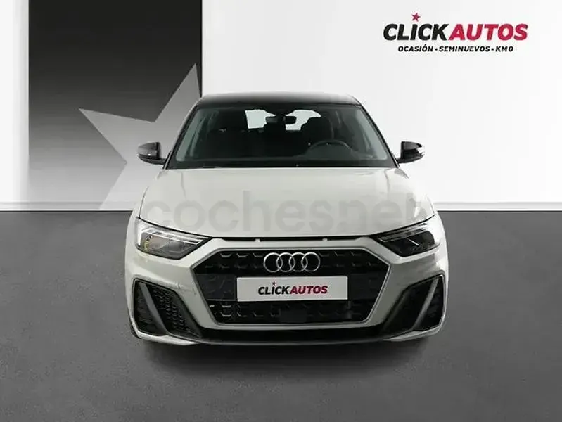 Usado Audi A1 Sportback Comfort 116 CV (85 kW) 2025 Gris / plata Utilitario