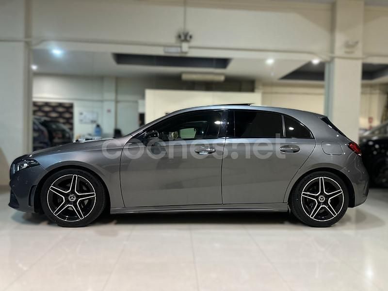 Usado Mercedes A180 136 CV (100 kW) 2019 Gris / plata Berlina