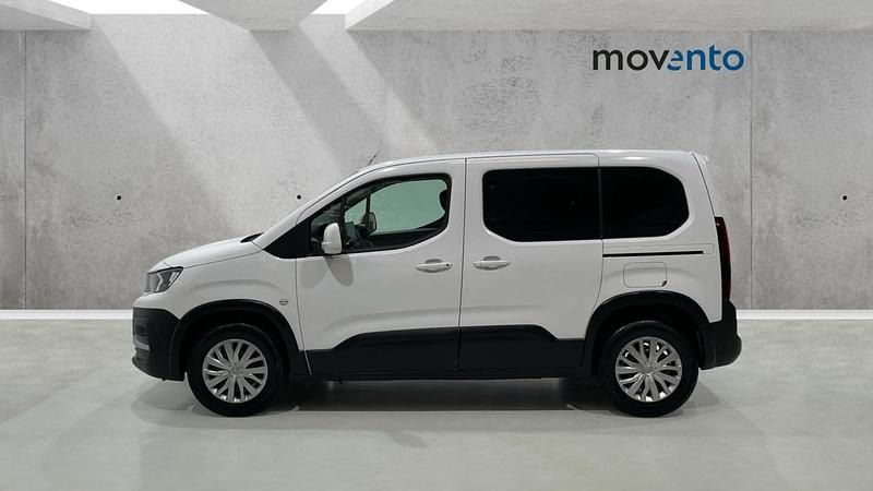 Usado Peugeot Rifter Active 100 CV (73 kW) 2021 Blanco Monovolumen
