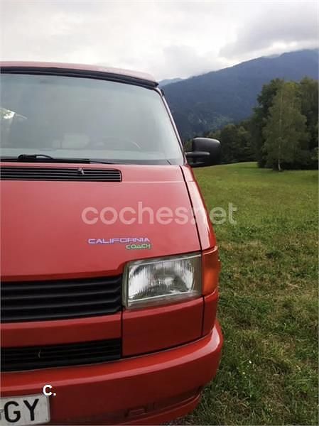 Usado VW California Beach 110 CV (80 kW) 2019 Rojo Van